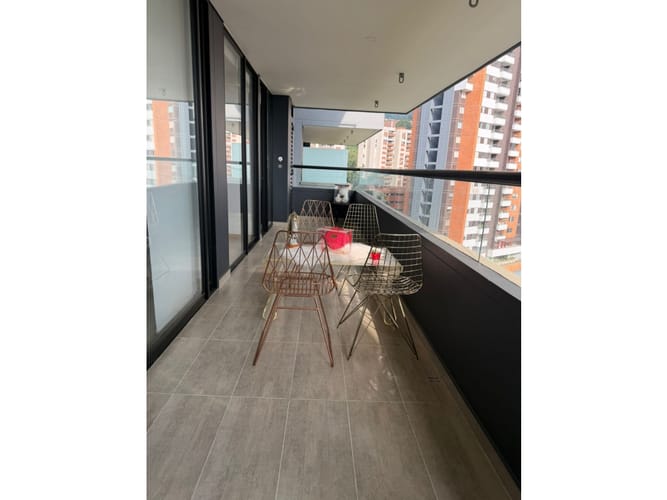 Apartamento de 3 alcobas en venta en Loma De Las Brujas, Rionegro, 101 m² · foto 5 de 24