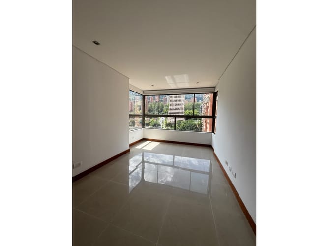 Apartamento de 3 alcobas en arriendo en Los Balsos, Medellín, 200 m² · foto 10 de 24