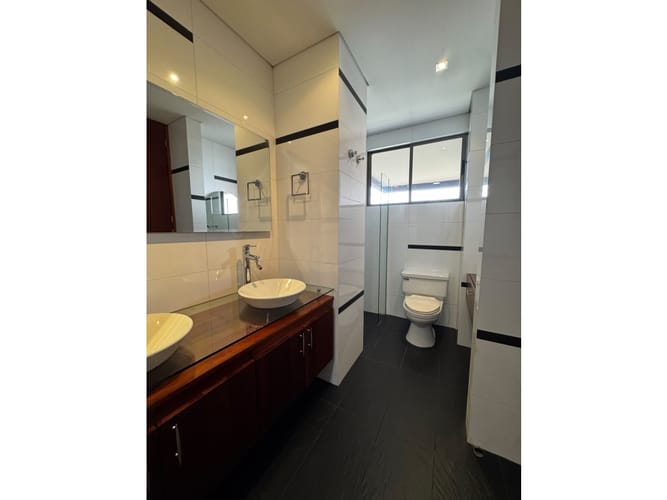 Apartamento de 3 alcobas en arriendo en Los Balsos, Medellín, 200 m² · foto 15 de 24