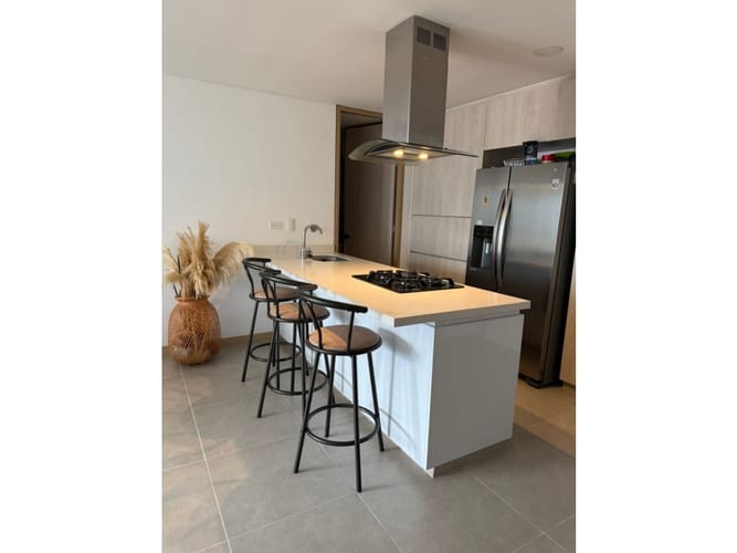 Apartamento de 3 alcobas en arriendo en Loma De Las Brujas, Rionegro, 101 m² · foto 3 de 24