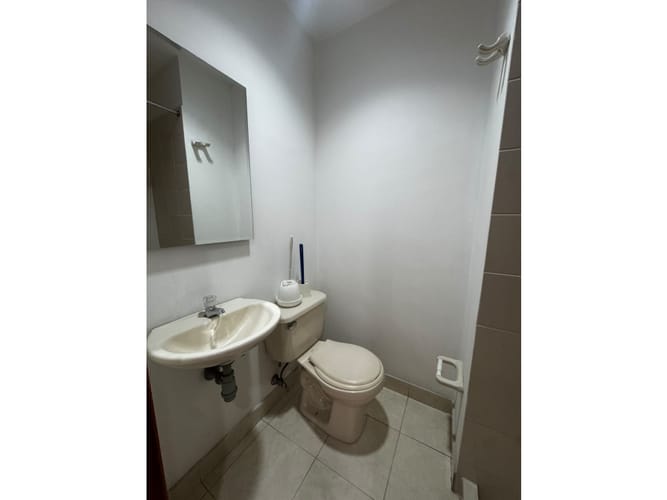 Apartamento de 3 alcobas en arriendo en Los Balsos, Medellín, 200 m² · foto 16 de 24