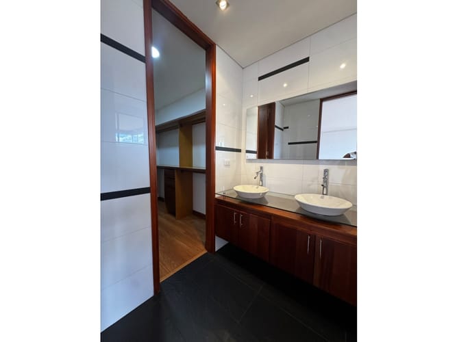 Apartamento de 3 alcobas en arriendo en Los Balsos, Medellín, 200 m² · foto 19 de 24