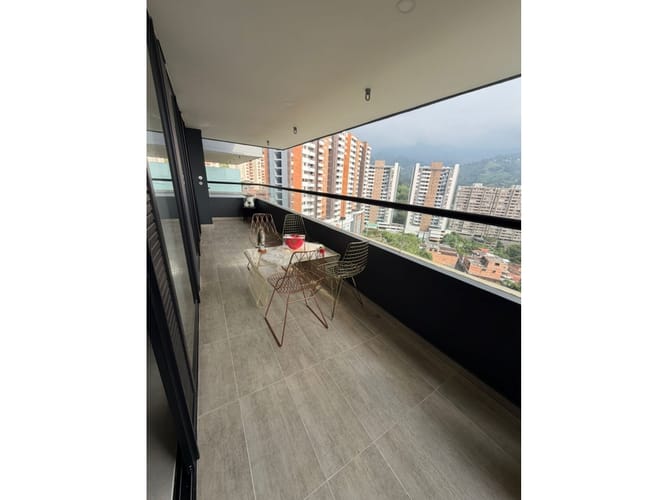 Apartamento de 3 alcobas en arriendo en Loma De Las Brujas, Rionegro, 101 m² · foto 7 de 24