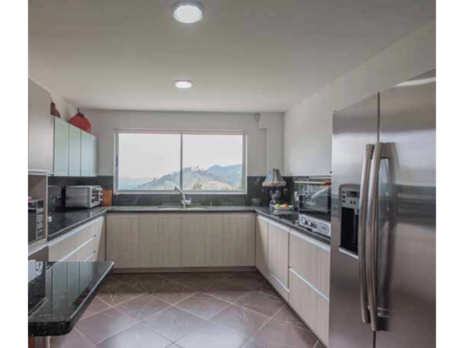 Casa de 3 alcobas en venta en Escobero, El Retiro, 360 m² · foto 2 de 22