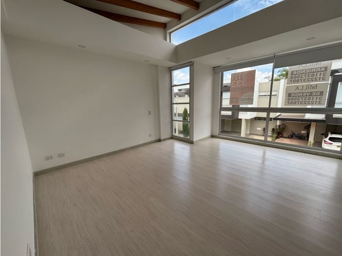 Casa de 3 alcobas en venta en Llano Grande, Rionegro, 168 m² · foto 4 de 11