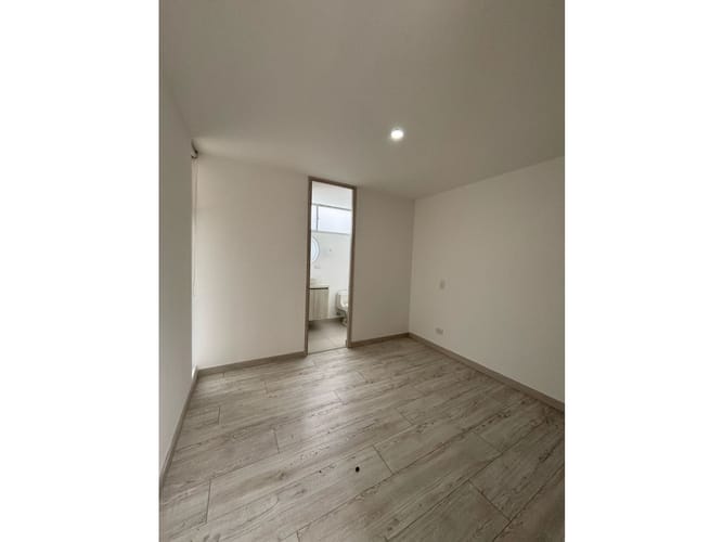 Casa de 3 alcobas en venta en Llano Grande, Rionegro, 168 m² · foto 5 de 11