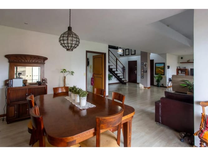 Apartamento de 4 alcobas en venta en El Poblado, Medellín, 305 m² · foto 2 de 22