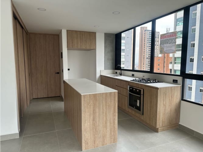 Apartamento de 2 alcobas en arriendo en Castropol, Medellín, 88 m² · foto 4 de 24
