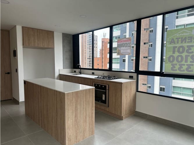 Apartamento de 2 alcobas en arriendo en Castropol, Medellín, 88 m² · foto 5 de 24