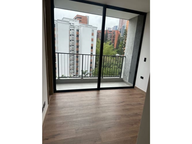 Apartamento de 2 alcobas en arriendo en Castropol, Medellín, 88 m² · foto 12 de 24