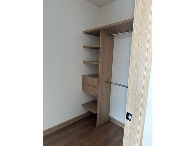 Apartamento de 2 alcobas en arriendo en Castropol, Medellín, 88 m² · foto 19 de 24