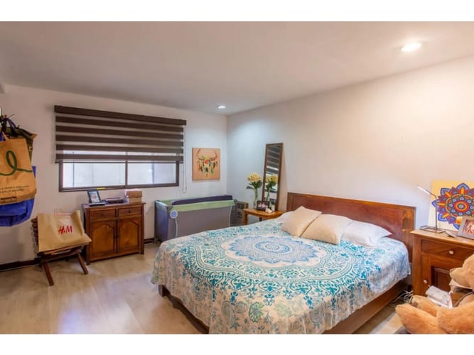 Apartamento de 4 alcobas en venta en El Poblado, Medellín, 305 m² · foto 19 de 22