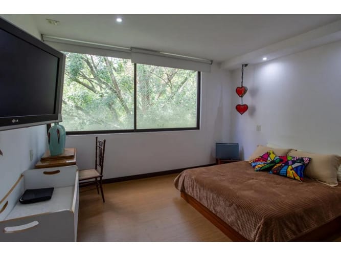 Apartamento de 4 alcobas en venta en El Poblado, Medellín, 305 m² · foto 21 de 22