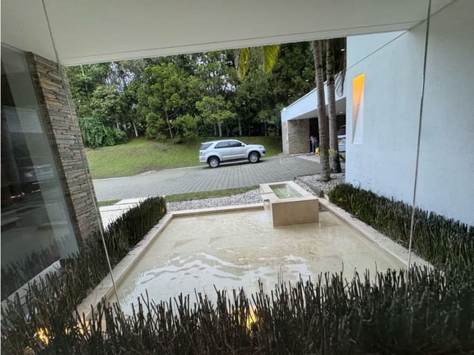 Casa de 5 alcobas en venta en Llano Grande, Rionegro, 670 m² · foto 9 de 23