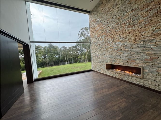 Casa de 5 alcobas en venta en Llano Grande, Rionegro, 670 m² · foto 10 de 23
