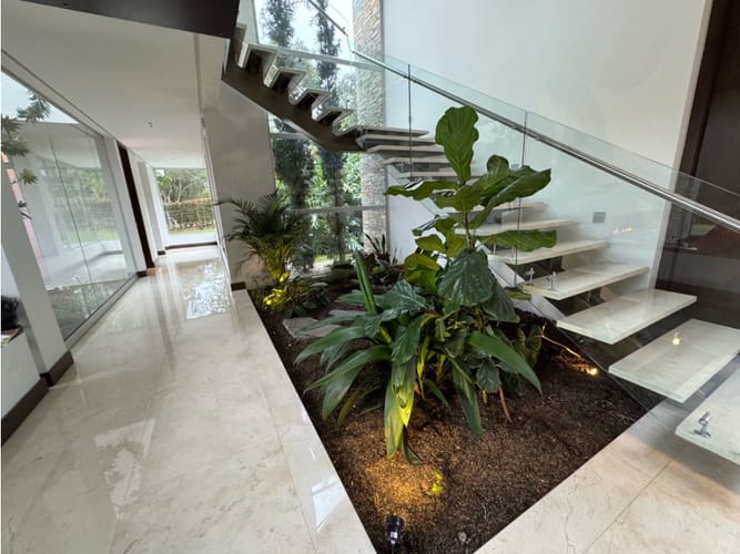 Casa de 5 alcobas en venta en Llano Grande, Rionegro, 670 m² · foto 12 de 23