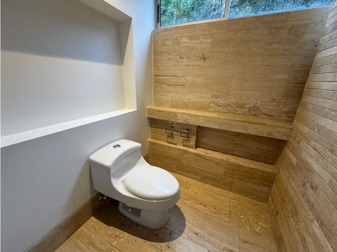 Casa de 5 alcobas en venta en Llano Grande, Rionegro, 670 m² · foto 18 de 23
