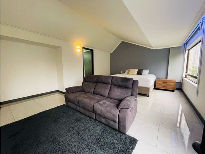 Apartamento de 5 alcobas en venta en El Poblado, Medellín, 262 m² · foto 4 de 20
