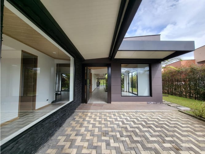 Casa de 4 alcobas en venta en Llano Grande, Rionegro, 540 m² · foto 12 de 22