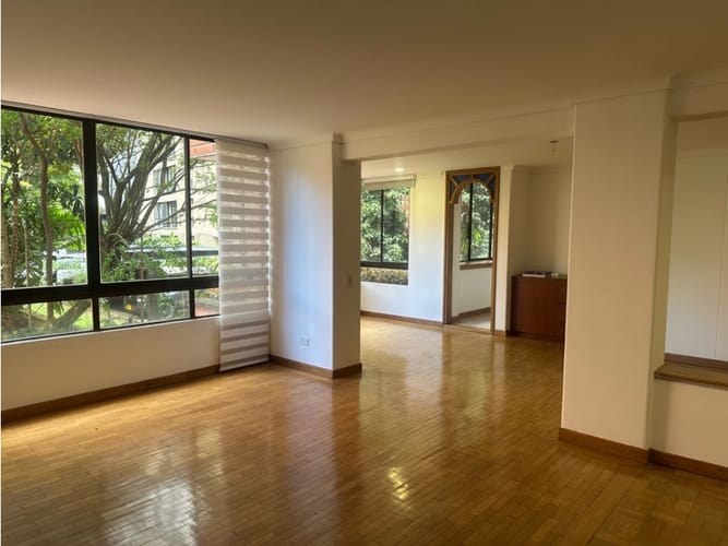 Apartamento de 3 alcobas en arriendo en El Poblado, Medellín, 175 m² · foto 3 de 24
