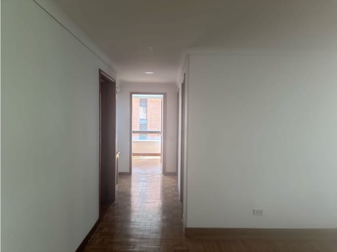 Apartamento de 3 alcobas en arriendo en El Poblado, Medellín, 175 m² · foto 18 de 24
