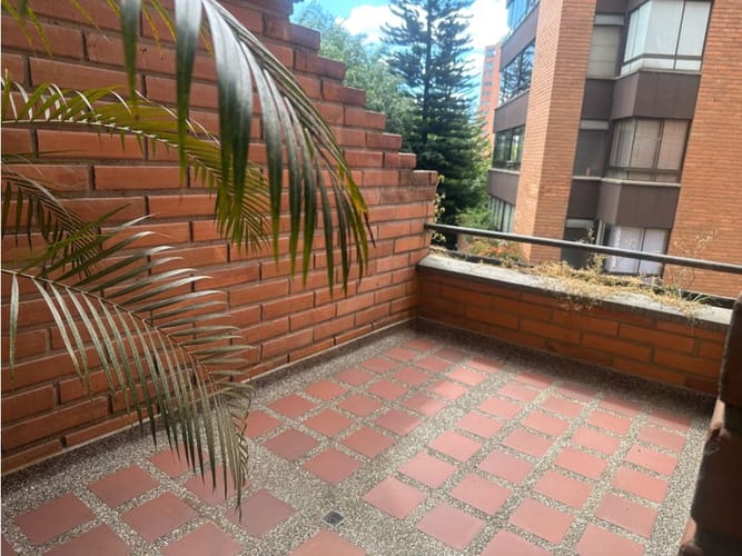 Apartamento de 3 alcobas en arriendo en El Poblado, Medellín, 175 m² · foto 23 de 24