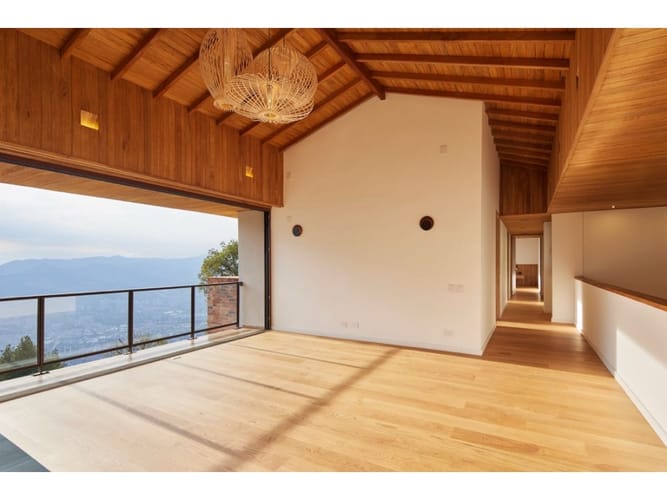 Casa de 6 alcobas en venta en Las Palmas, Medellín, 830 m² · foto 7 de 23