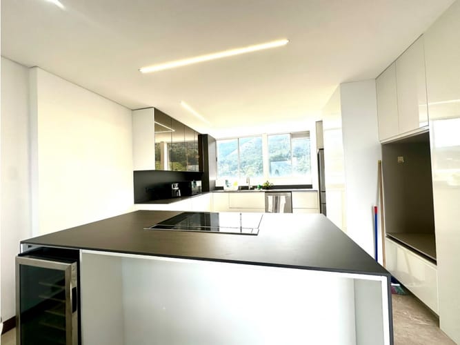 Apartamento de 3 alcobas en arriendo en Los Balsos, Medellín, 196 m² · foto 9 de 21