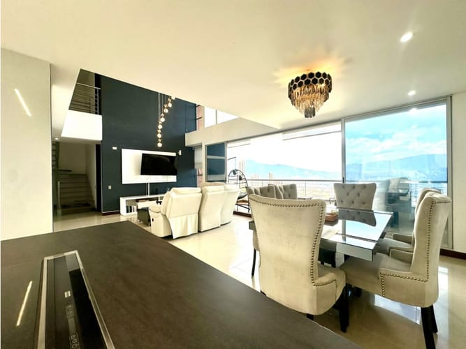 Apartamento de 3 alcobas en arriendo en Los Balsos, Medellín, 196 m² · foto 12 de 21