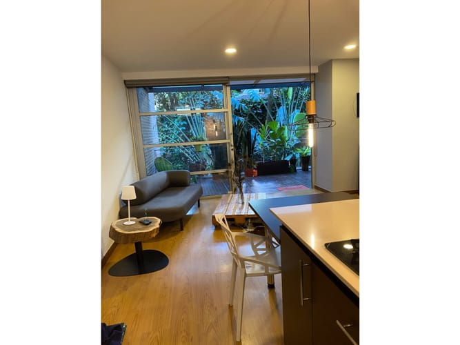 Apartamento en arriendo en El Poblado, Medellín, 62 m² · foto 3 de 5