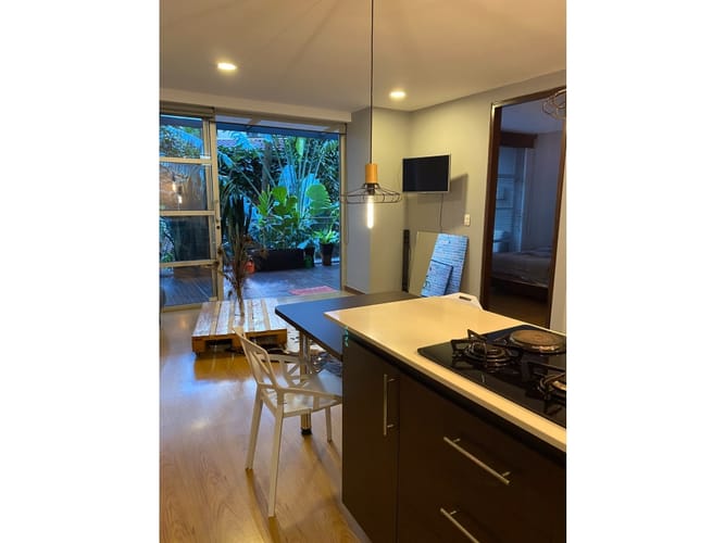 Apartamento en arriendo en El Poblado, Medellín, 62 m² · foto 4 de 5