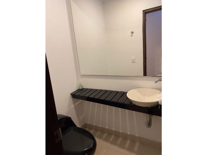 Apartamento en arriendo en El Poblado, Medellín, 62 m² · foto 5 de 5