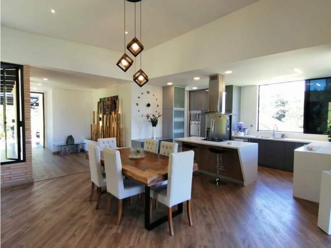 Casa de 4 alcobas en venta en El Retiro, 417 m² · foto 6 de 17