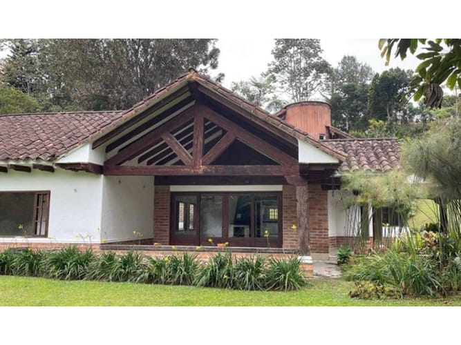 Casa de 5 alcobas en venta en El Retiro, 470 m² · foto 2 de 14