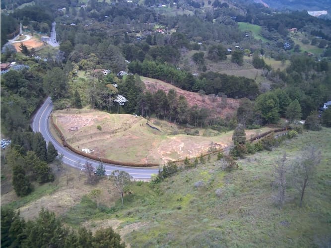 Lote en venta en Vía Las Palmas, Medellín, 3360 m² · foto 3 de 8