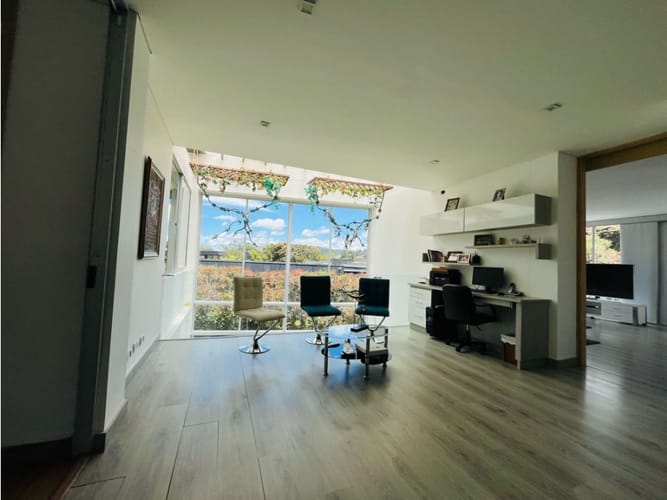 Casa de 4 alcobas en venta en Vía Las Palmas, Medellín, 450 m² · foto 5 de 24