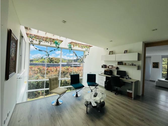 Casa de 4 alcobas en venta en Vía Las Palmas, Medellín, 450 m² · foto 16 de 24