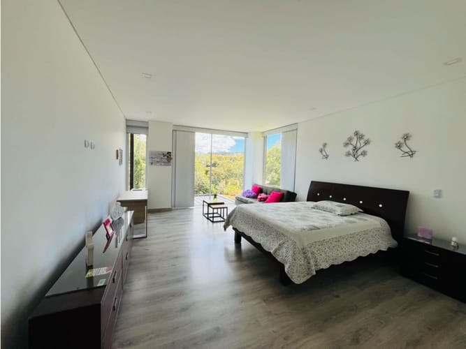 Casa de 4 alcobas en venta en Vía Las Palmas, Medellín, 450 m² · foto 19 de 24