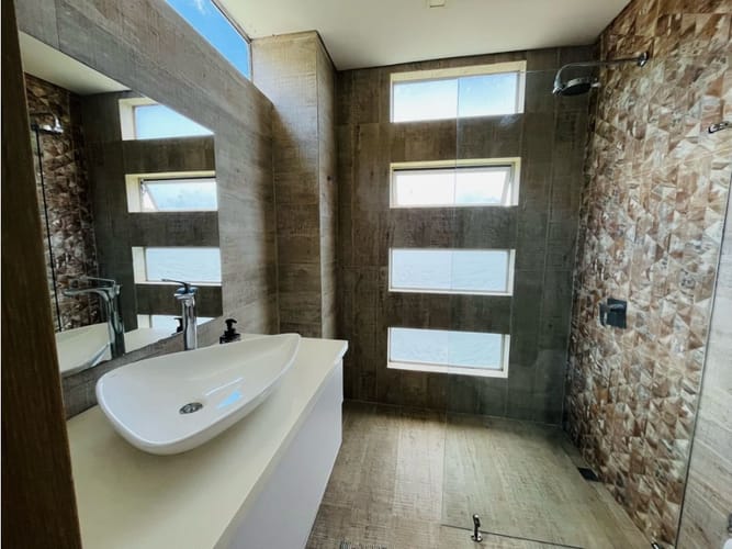 Casa de 4 alcobas en venta en Vía Las Palmas, Medellín, 450 m² · foto 23 de 24