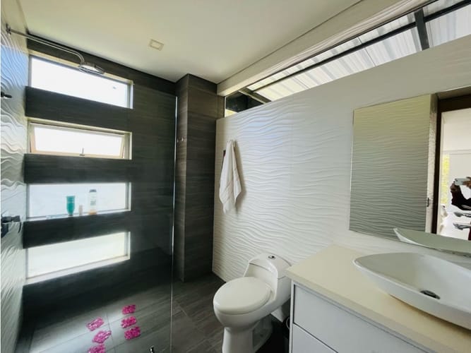 Casa de 4 alcobas en venta en Vía Las Palmas, Medellín, 450 m² · foto 24 de 24