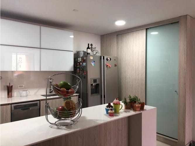 Apartamento de 3 alcobas en venta en Castropol, Rionegro, 147 m² · foto 2 de 10