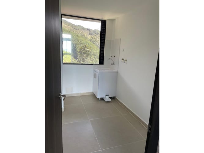 Apartamento de 2 alcobas en venta en Los Salados, El Retiro, 129 m² · foto 15 de 20