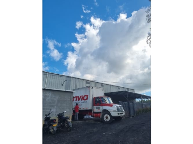Bodega en arriendo en Guarne, 930 m² · foto 2 de 8