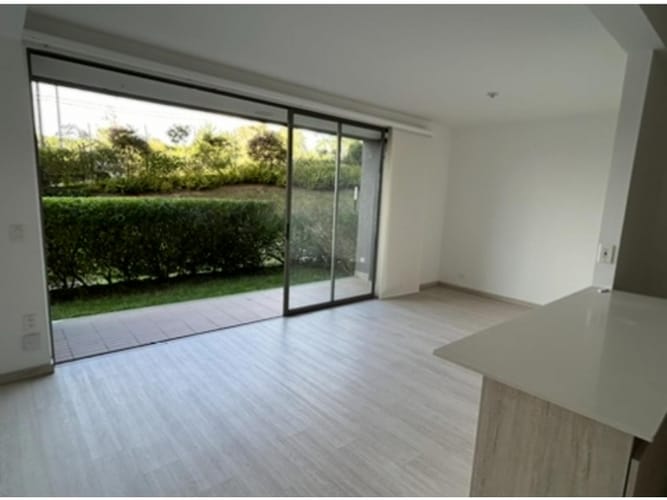Apartamento de 2 alcobas en venta en San Antonio De Pereira, El Carmen de Viboral, 80 m² · foto 2 de 15