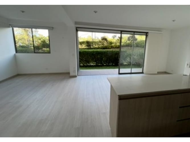 Apartamento de 2 alcobas en venta en San Antonio De Pereira, El Carmen de Viboral, 80 m² · foto 3 de 15