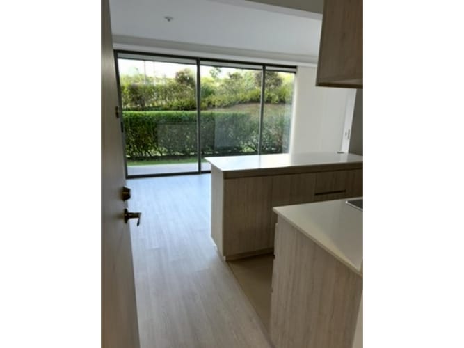 Apartamento de 2 alcobas en venta en San Antonio De Pereira, El Carmen de Viboral, 80 m² · foto 4 de 15