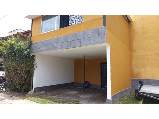 Casa de 5 alcobas en venta en La Ceja, 154 m² · foto 3 de 24