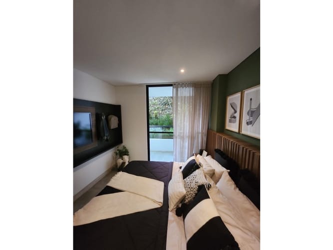 Apartamento de 2 alcobas en venta en El Poblado, Medellín, 89 m² · foto 3 de 22