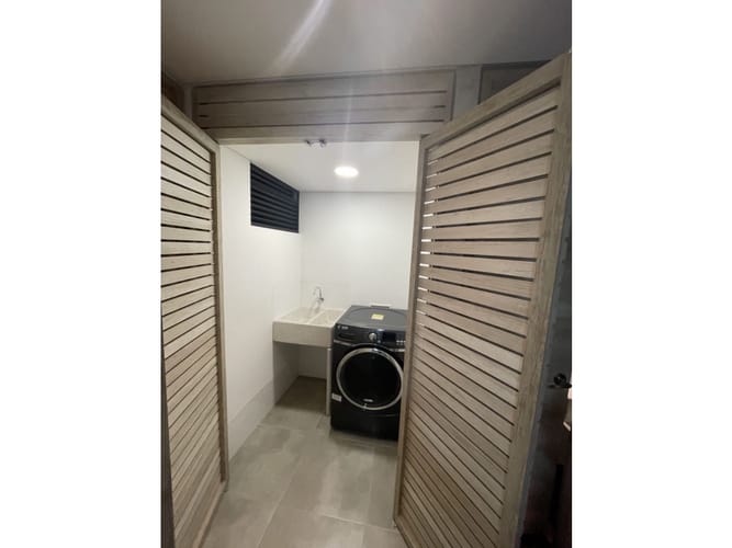 Apartamento de 2 alcobas en venta en El Poblado, Medellín, 89 m² · foto 20 de 22