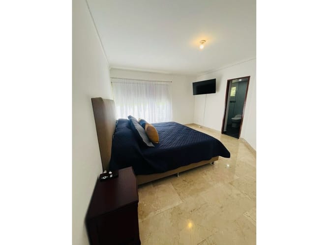 Casa de 4 alcobas en arriendo en Montessori, Envigado, 450 m² · foto 16 de 19